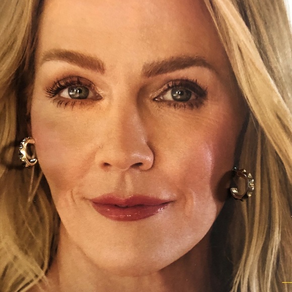 Jewelry - Gold Knot Hoop Earrings